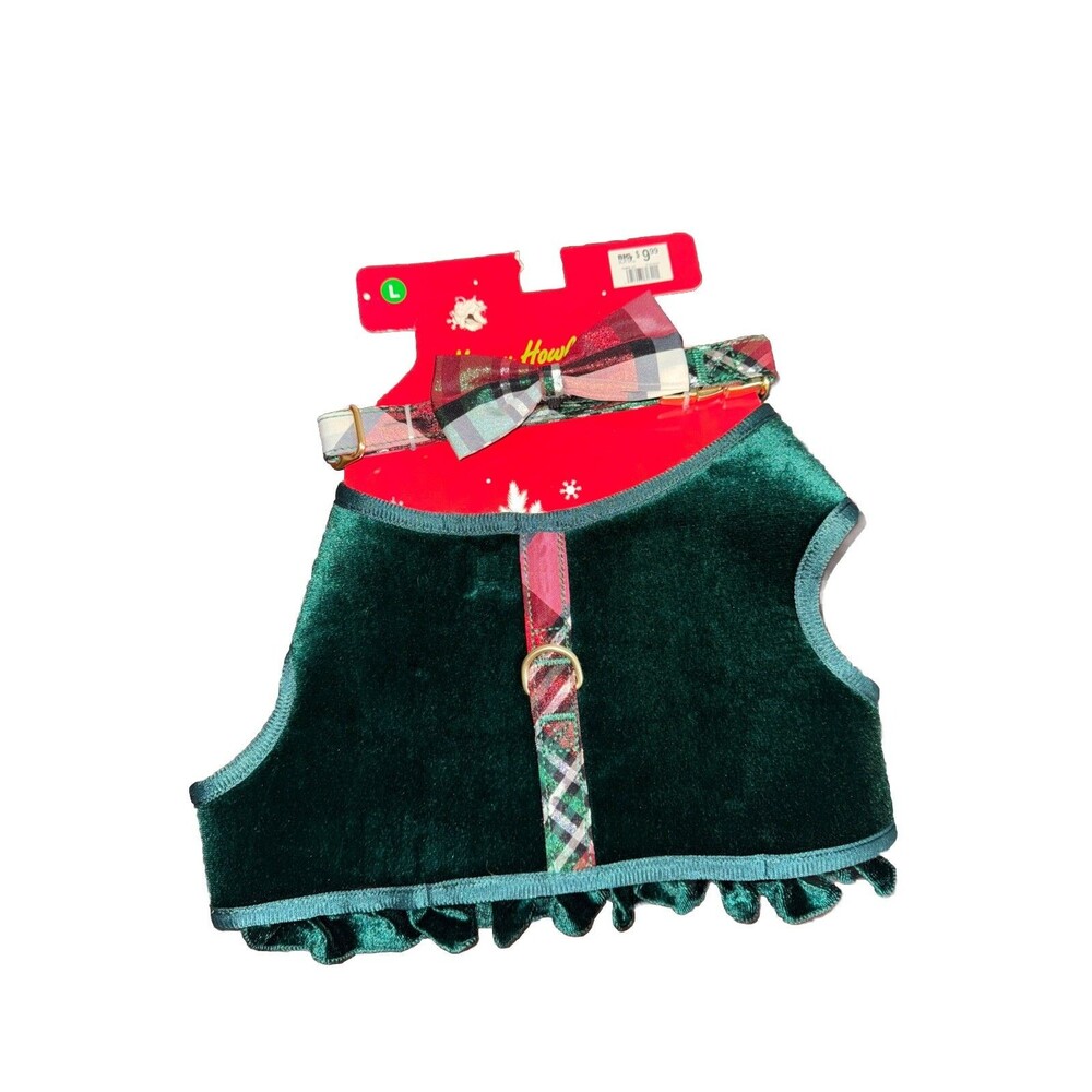 Size large green and plaid dog harness with collar/bow-new